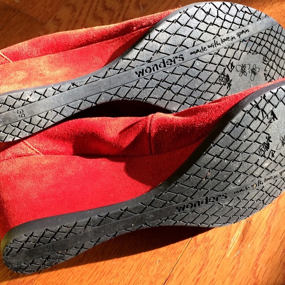 Red Suede Wonders Wedge Heels - Picture 7 of 7